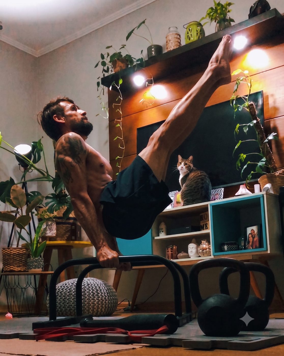 Atleta em alongamento ao lado de rack Blackwolf — calistenia em casa